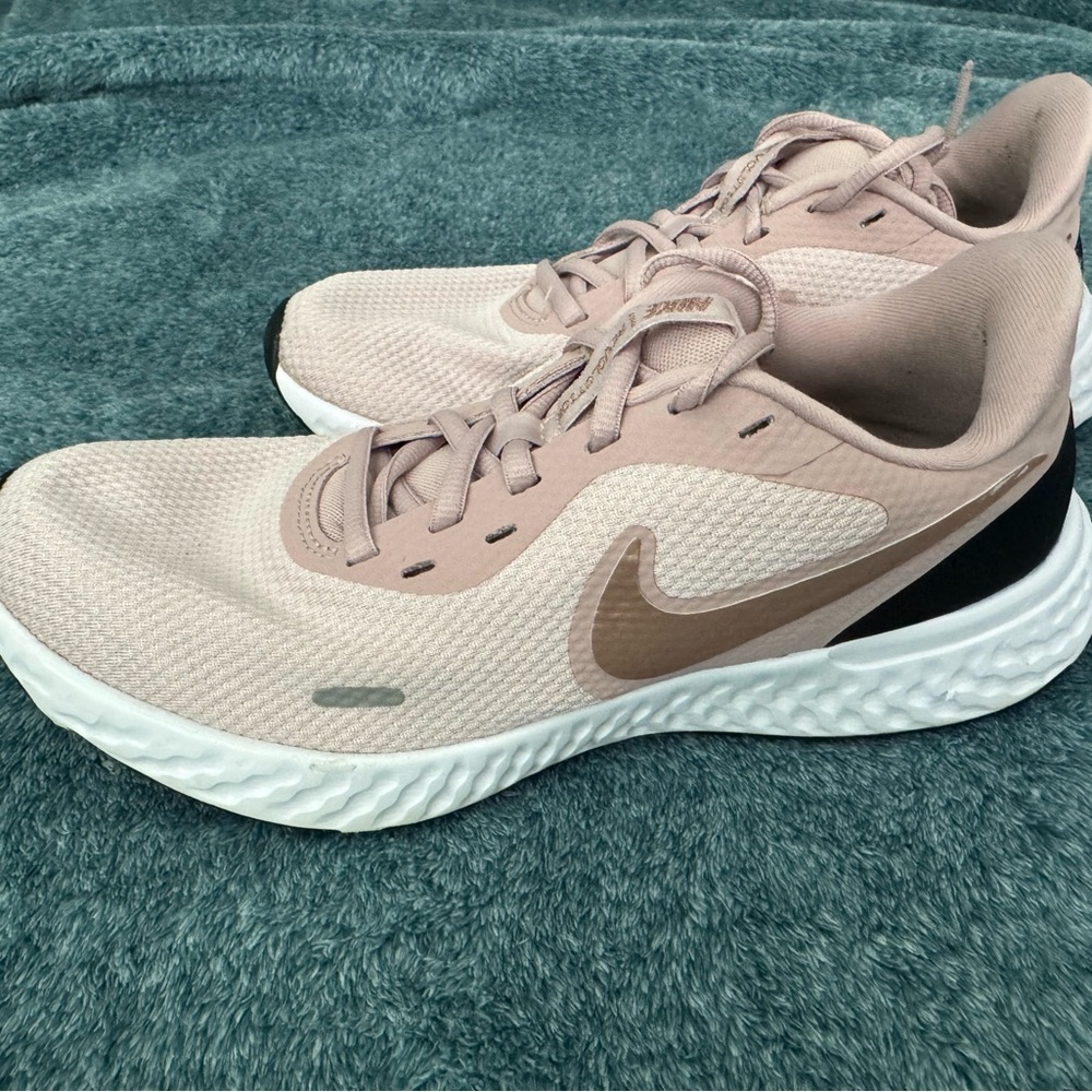 Nike Women's Running Shoes - Pink